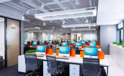 “橙红色”点缀整个办公空间，在胶州办公空间设计中感受工作带来的乐趣